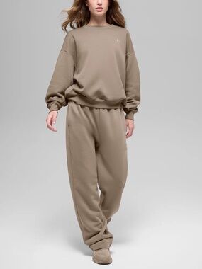 ALO Accodolade Crew and Sweatpant SET - XXS - Best Selling Set!